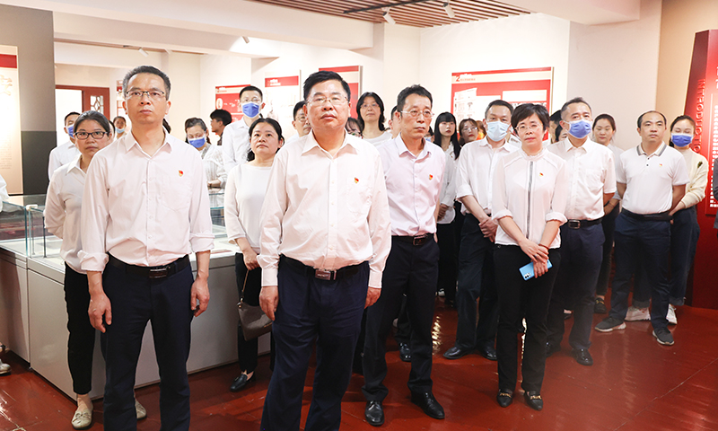 1681975168327773.jpg l织参观.jpg